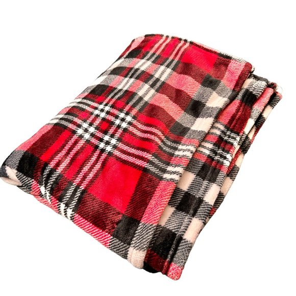 Elle Decor Throw Blanket 72x47 Red Black Plaid Deer Head Embellishment Soft - Picture 4 of 10